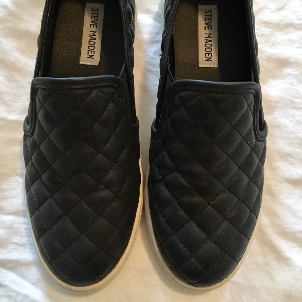 Steve Madden Slip on Sneaker